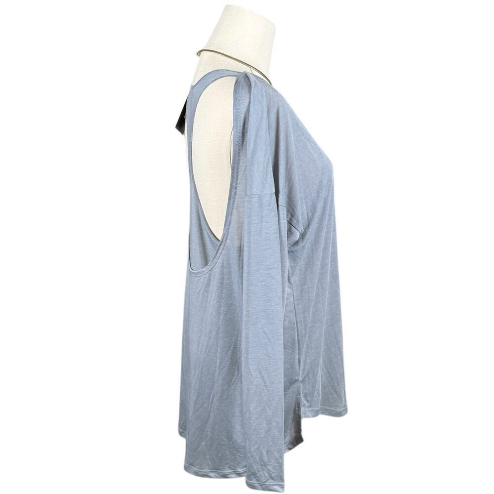 GAPFit Breathe Air Long Sleeve Open Back Athletic Top NWT Light Blue Small - Picture 4 of 10